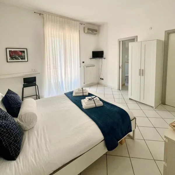 Suite 84 Holiday Home，位于萨莱诺的酒店