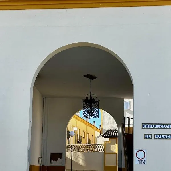 Casa rural Campiña de Sevilla Tranquila y familiar，位于Paterna del Campo的酒店