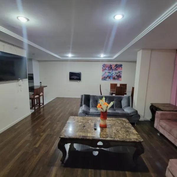 Departamento Doble con Jacuzzi，位于昆卡的酒店