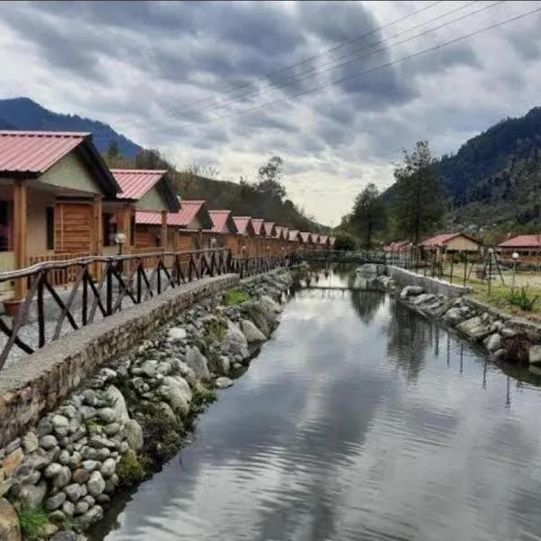 The Shivalaya Retreat - A River Side Resort，位于Baragrān的酒店
