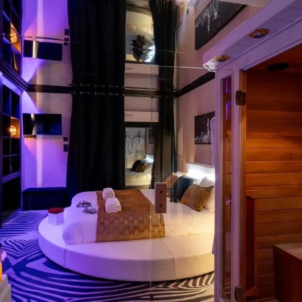 LoveRoom Le Côté Secret，位于瓦讷的酒店