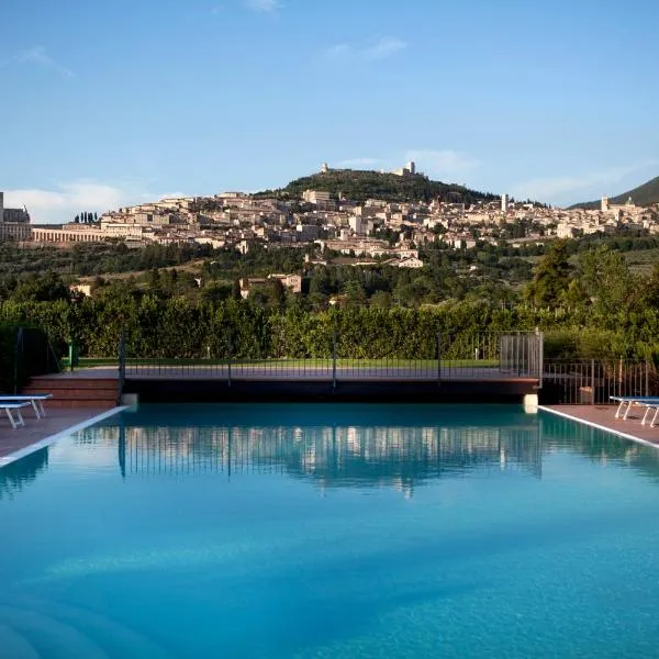 贝拉维斯塔酒店，位于Passaggio Di Assisi的酒店