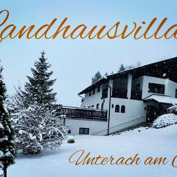 Die Landhausvilla in Unterach am Attersee，位于阿特湖畔翁特拉赫的酒店