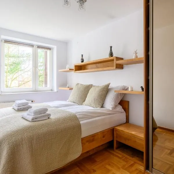 Bella Casa Premium Apartment - Biesiadna - Warszawa，位于华沙的酒店
