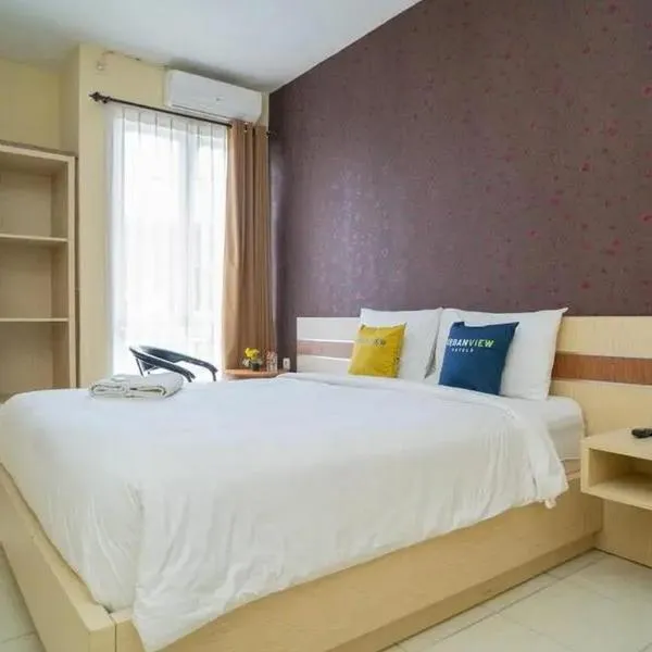 Urbanview Hotel Omah Anin Batu by RedDoorz，位于特勒贡的酒店