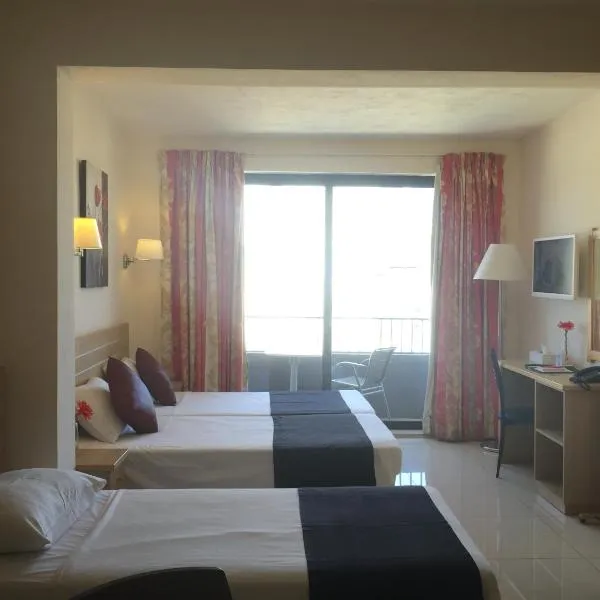 迪恩哈姆雷特公寓酒店，位于Iż-Żebbiegħ的酒店