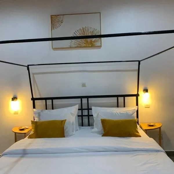 Natoose Lodge，位于圣路易斯的酒店