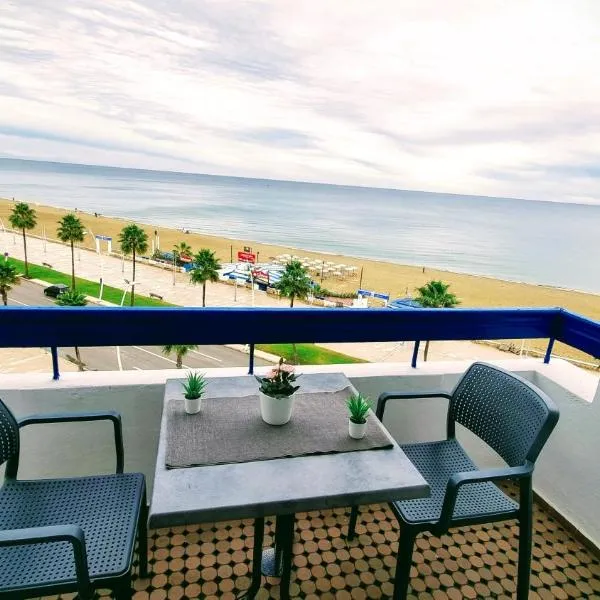 Luxury Vista Mar Apartment，位于迈尔提勒的酒店