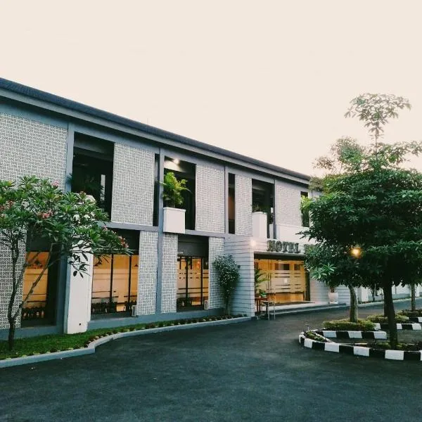 Hotel Bima Majalengka，位于Talun的酒店