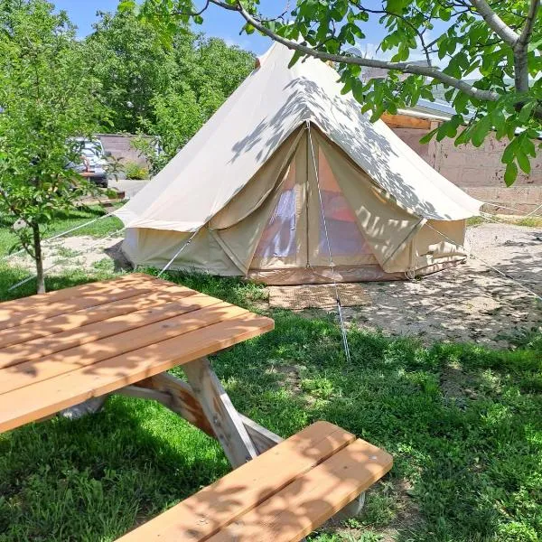 Camping 3 Gs，位于Goghtʼ的酒店