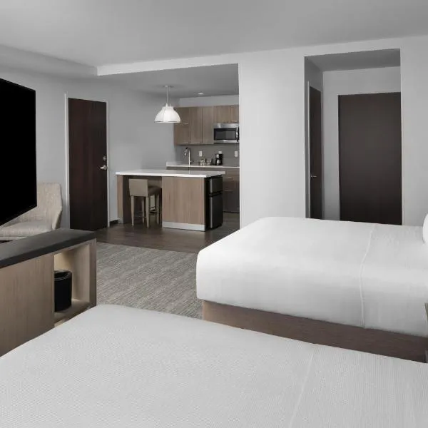 Hyatt House Lansing-University Area，位于Dimondale的酒店