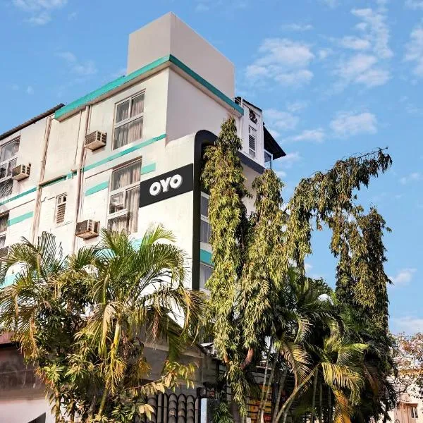 Hotel Vrindavan，位于Pātipukur的酒店