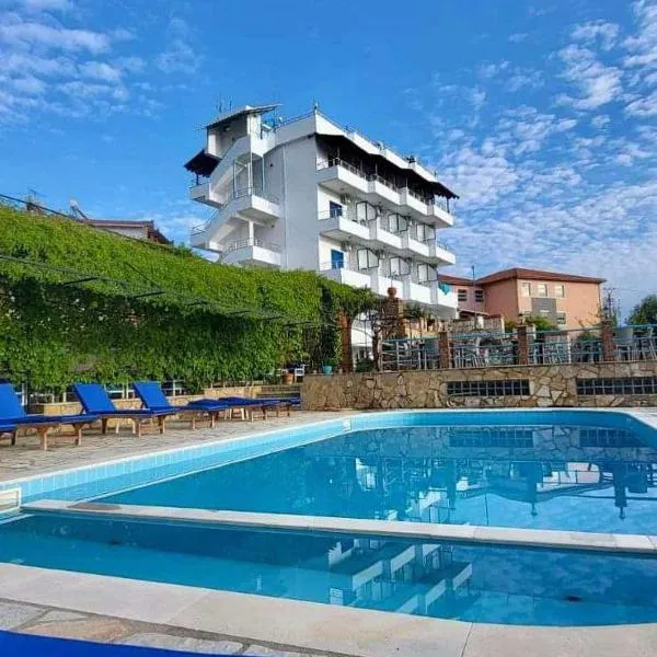 Itaka Hotel Lukova，位于Piqeras的酒店