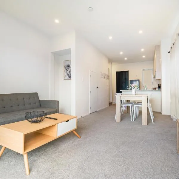 Cozy Brand New Townhouse 1，位于奥克兰的酒店
