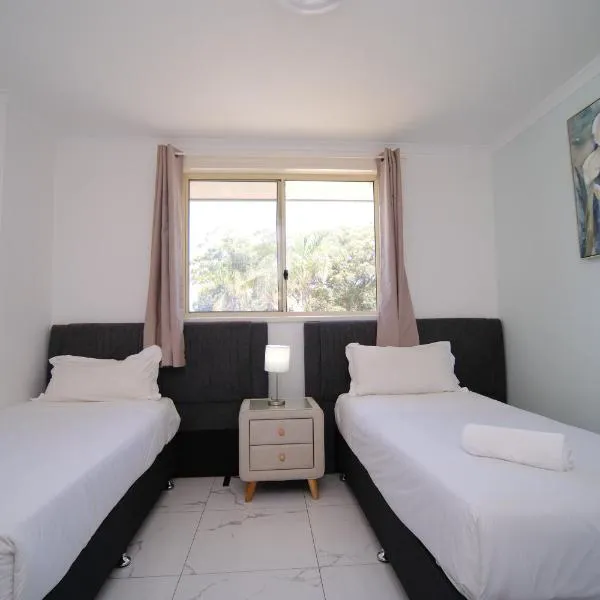 Golf Place Inn Wollongong，位于卧龙岗的酒店