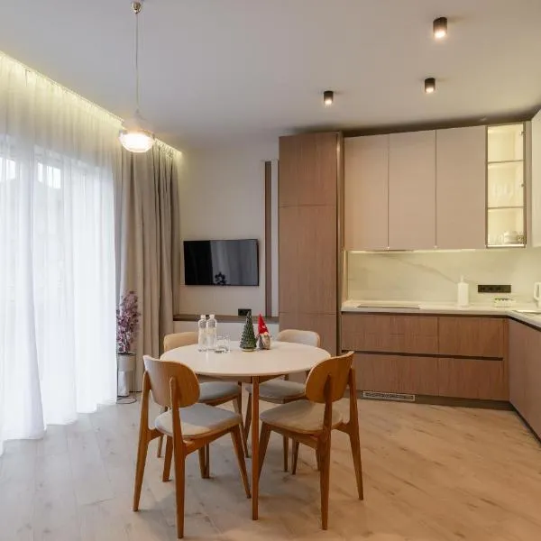 MM GROUP APARTMENT GOLD，位于乌日霍罗德的酒店