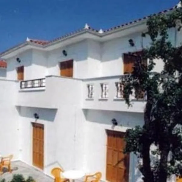 欧克阿尼斯公寓酒店，位于卡拉内拉的酒店