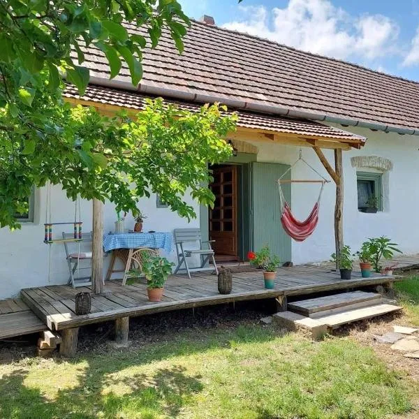 Aracsa Farm és Vendégház Kis Balaton és termál fürdők，位于Zalavár的酒店