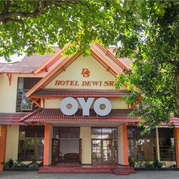 Super OYO 759 Hotel Dewi Sri，位于Timuran的酒店