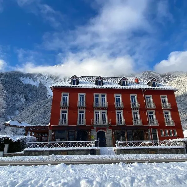 hôtel oberland，位于Le Vert的酒店