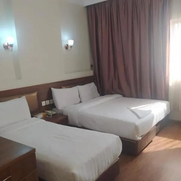 Hotel Multan，位于木尔坦的酒店