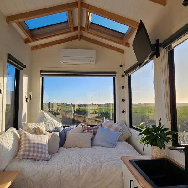 Coastal Haven - Port Fairy Tiny Homes，位于Killarney的酒店