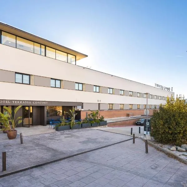 Hotel Terrassa Confort,位于特拉萨的酒店