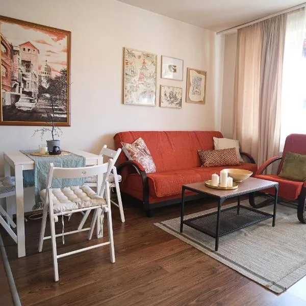 **Mountain** views just next to the gondola lift，位于班斯科的酒店