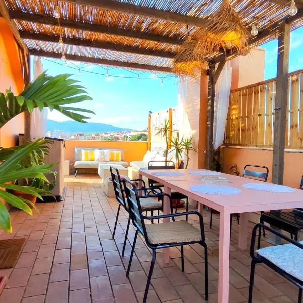 La terraza de Algeciras.，位于阿尔赫西拉斯的酒店