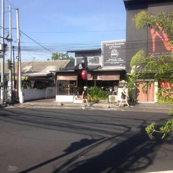 simple apartment 2，位于塞米亚克的酒店