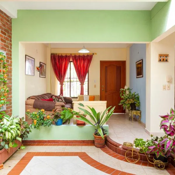 Hostal Cartagonova - Habitaciones privadas y amplias cerca a zonas turísticas，位于卡塔赫纳的酒店