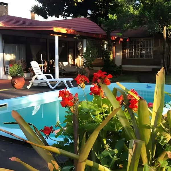 Cabañas con piscina en la entrada de Oberá，位于Leandro N. Alem的酒店