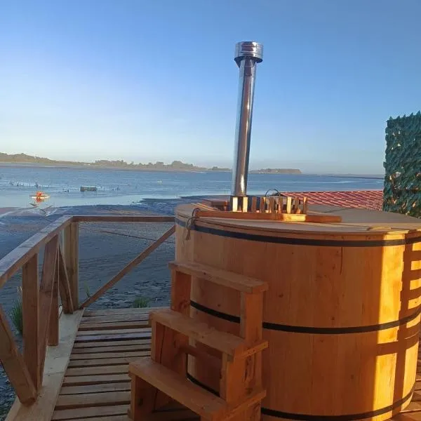Cabañas y Tinajas Rio Quenuir，位于Maullín的酒店