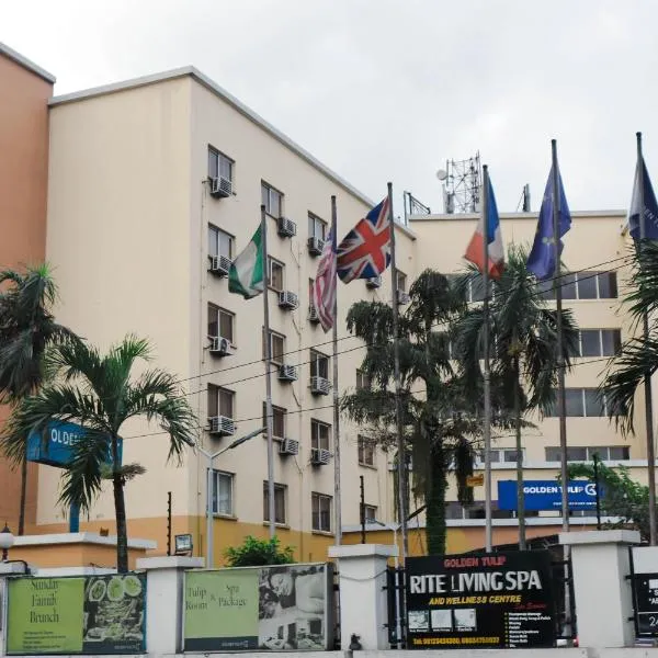 Golden Tulip Hotel Port Harcourt -GTPH，位于Umueme的酒店