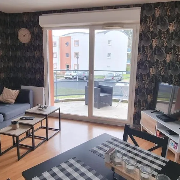 Appartement avec parking privé，位于普卢马戈阿尔的酒店