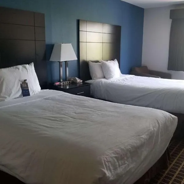 Baymont Inn & Suites Richmond，位于Fox Lake的酒店