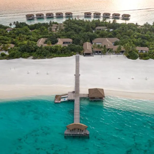 Noku Maldives - Complimentary Seaplane Transfer for 2 Adults For Minimum 7 Nights Stays Between 01st May to 30th September 2024，位于Kuredhivaru的酒店