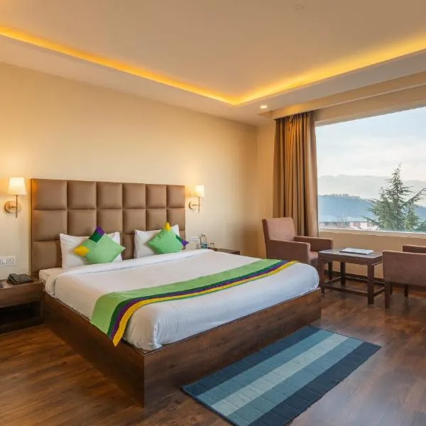 Treebo Trend The Northern Retreat Resort With Mountain View，位于Rāmpur的酒店