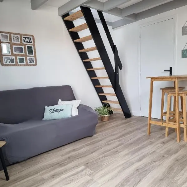 Studio cocooning au calme, proche centre-ville et centre commercial，位于Châteauneuf的酒店