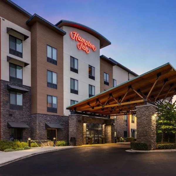 Hampton Inn San Jose Cherry Ave, CA，位于Redwood Lodge的酒店