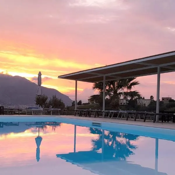 CI VULIA b&b - Sicilia sea, pool, bbq, tv, wi-fi，位于阿尔卡莫马里纳的酒店