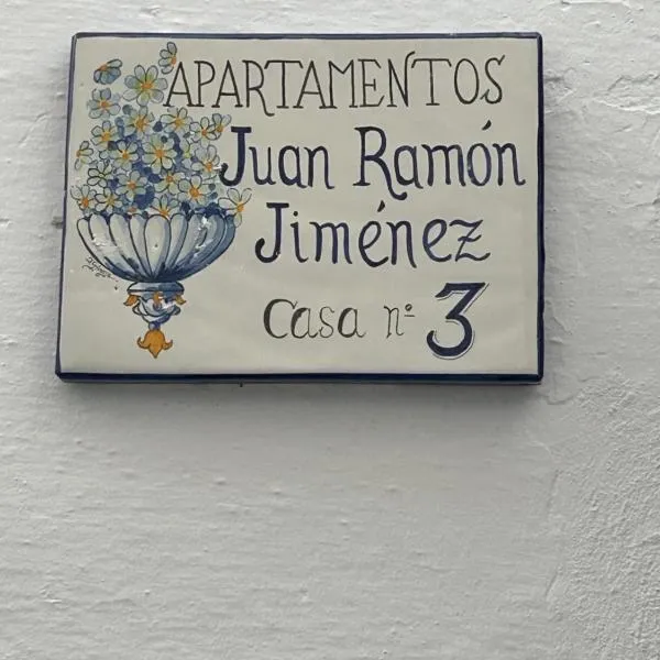 APARTAMENTOS JUAN RAMÓN JIMÉNEZ 3，位于乌特雷拉的酒店