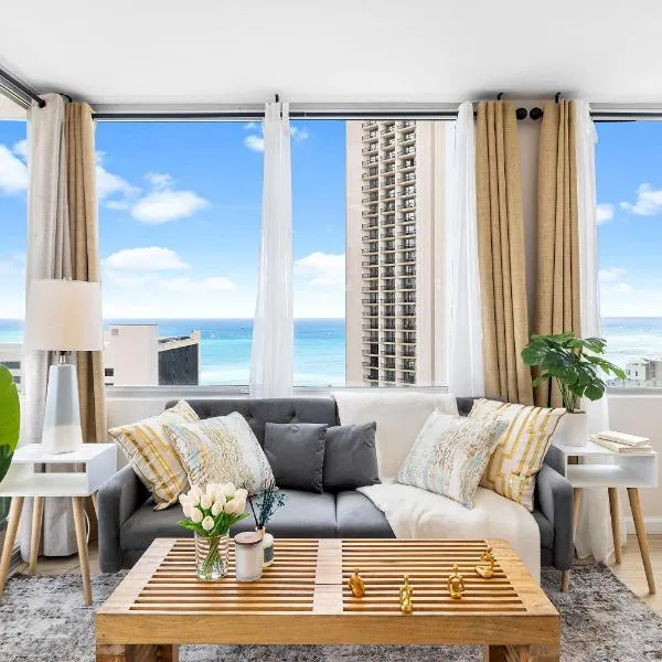 Stylish 1-BR Condo with Breathtaking Ocean Views，位于檀香山的酒店