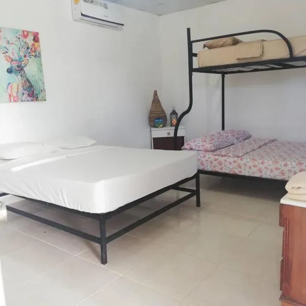 Tortuga Hostal，位于Pedregal的酒店
