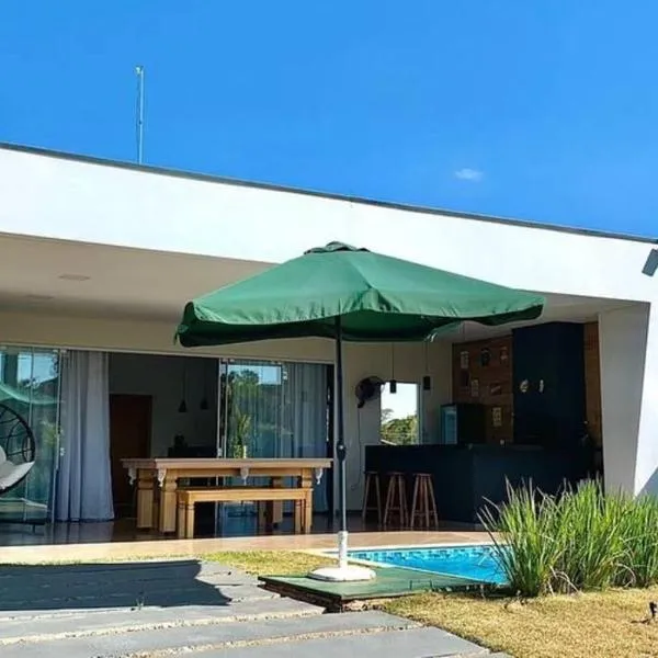 Aconchegante casa na represa.，位于Itaí的酒店
