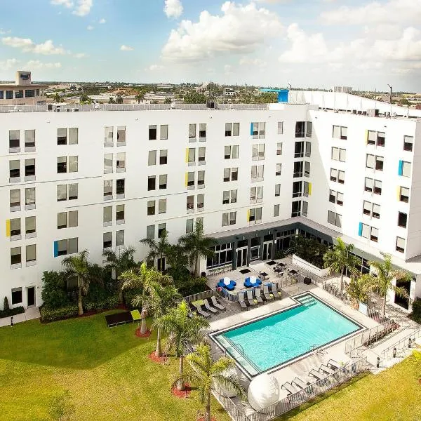 雅乐轩迈阿密多拉酒店，位于Tamiami的酒店