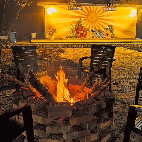 Shobhayan inn, airport railway station pickup free，位于Ayodhya的酒店