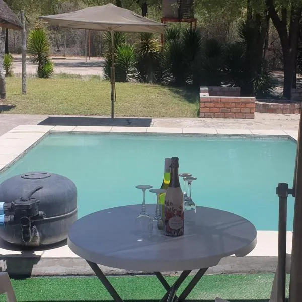 Paradise Camp Game Lodge，位于Grootfontein的酒店