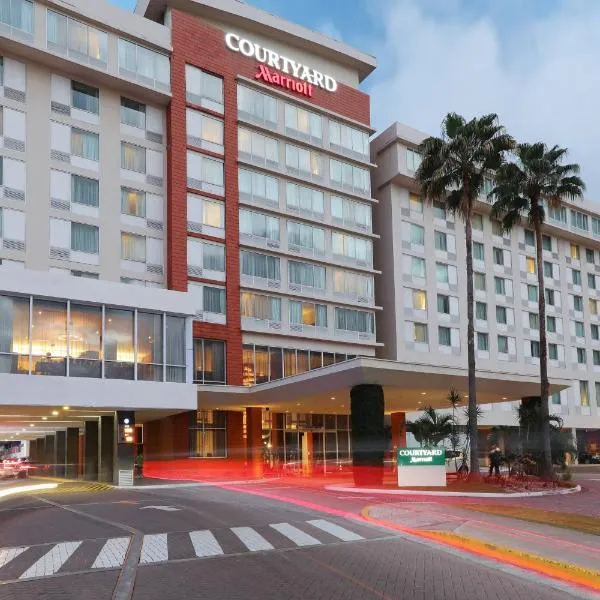 Courtyard by Marriott Panama Multiplaza Mall，位于La Isleta的酒店