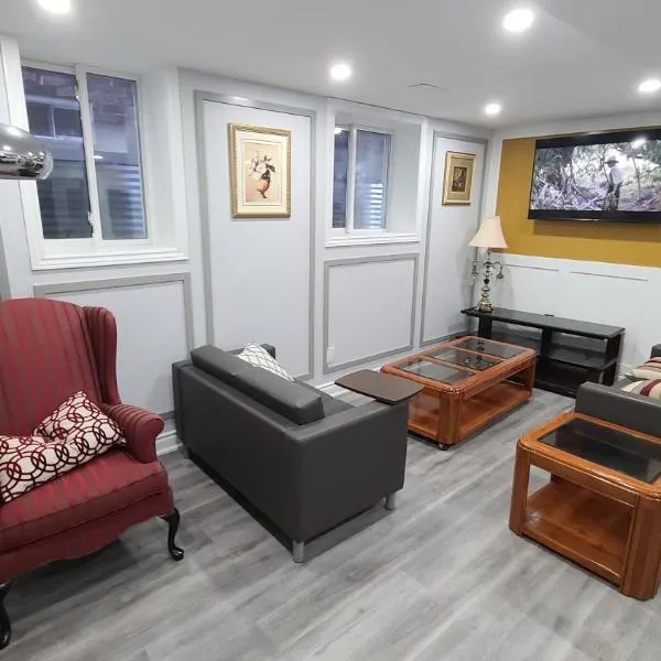 LUXURY 2-BEDROOMS UNIT WITH WIFI, LDR & PARKING.，位于坎布里奇的酒店